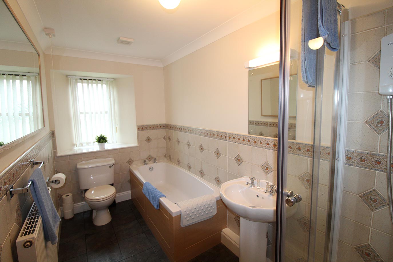 Honeysuckle Cottage family bathroom | Burradon Farm Houses & Cottages