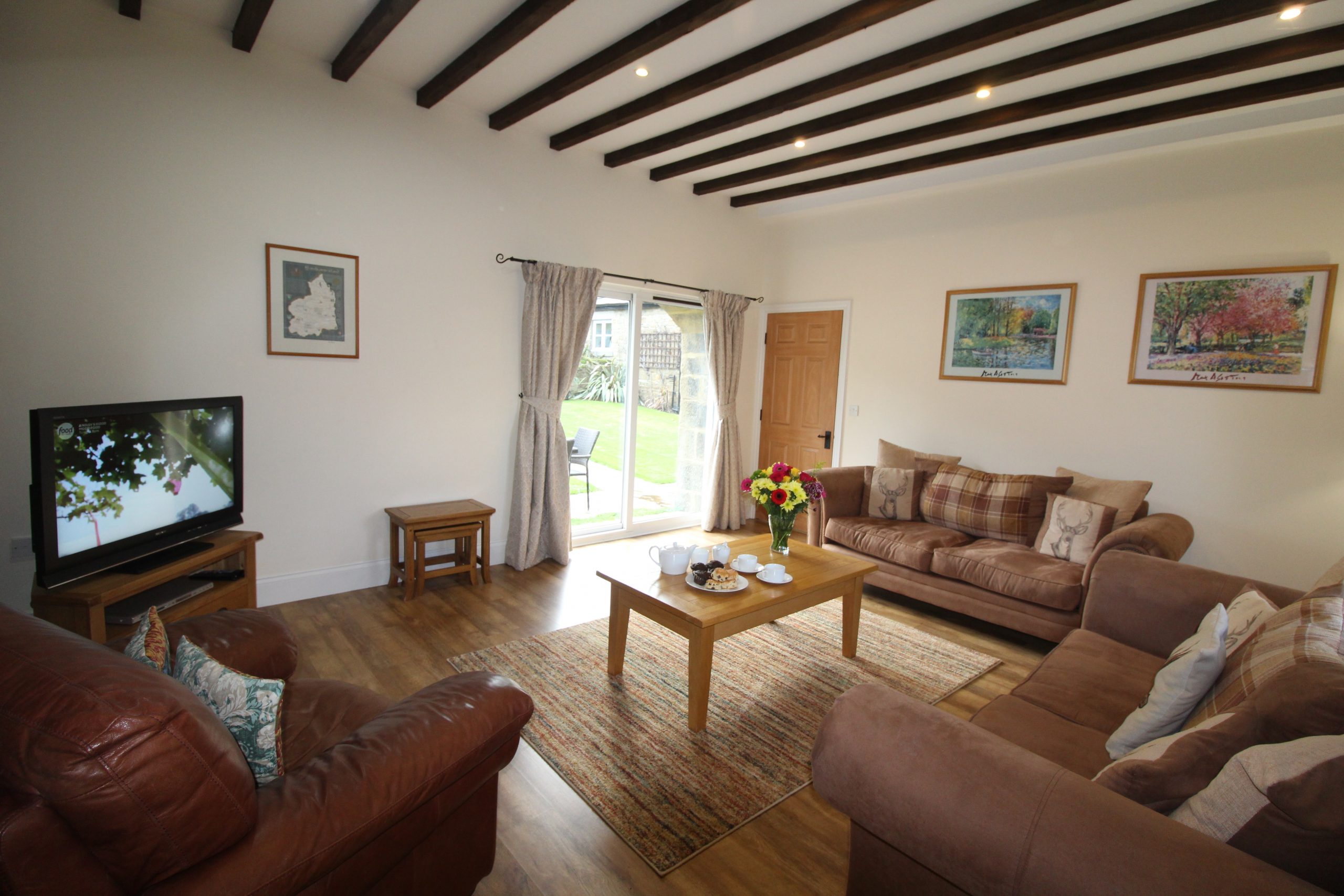 Haselor house - Living Room 2