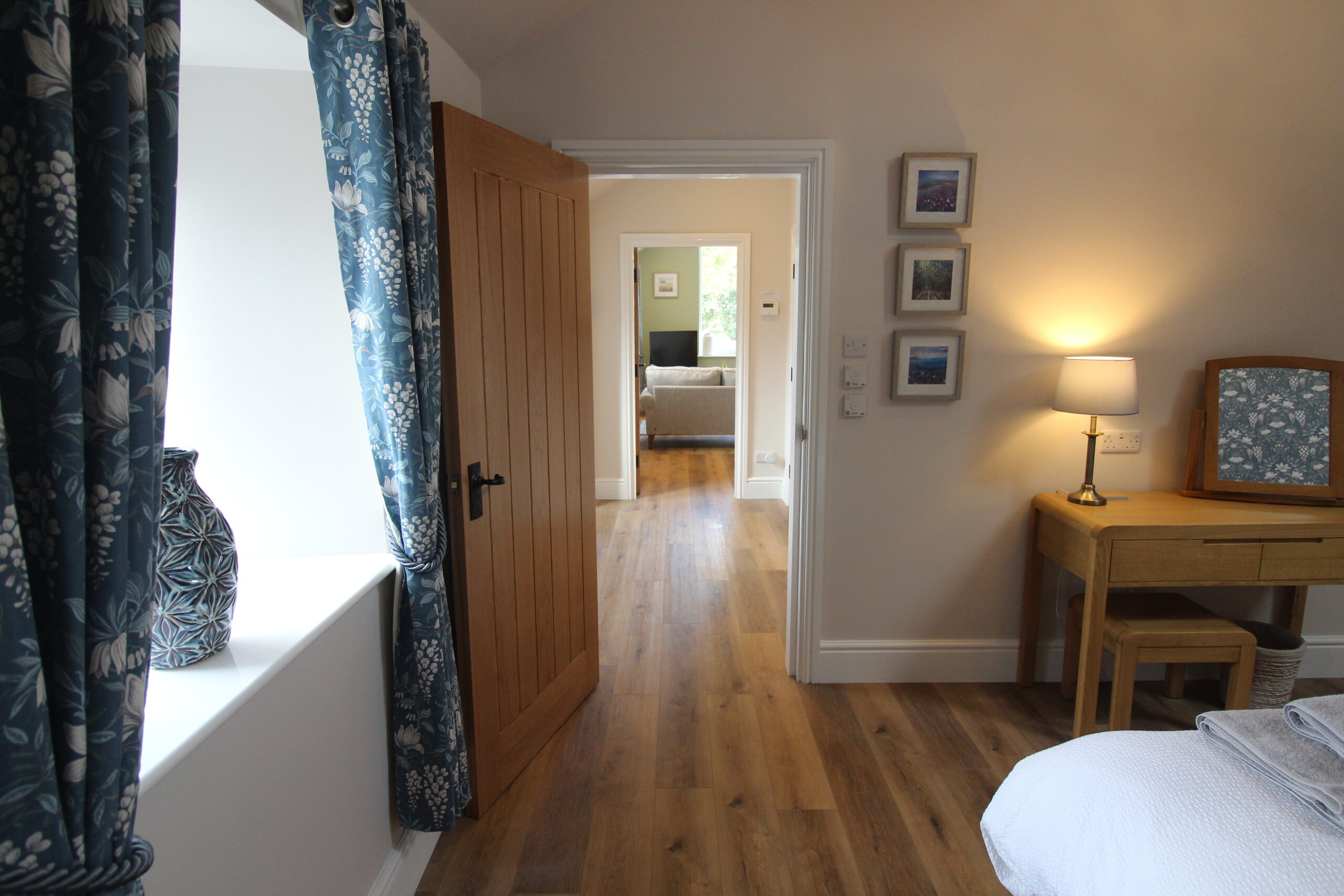 1 The Cartshed - Bedroom to Hall view