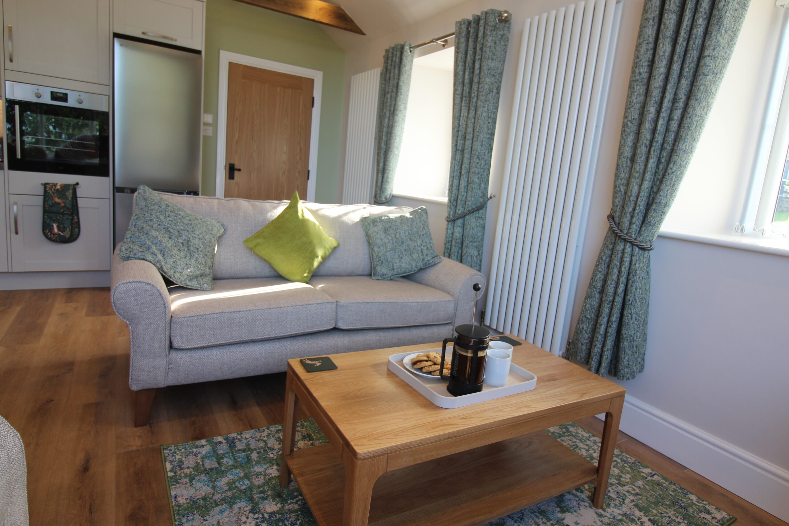 1 The Cartshed - Living 5