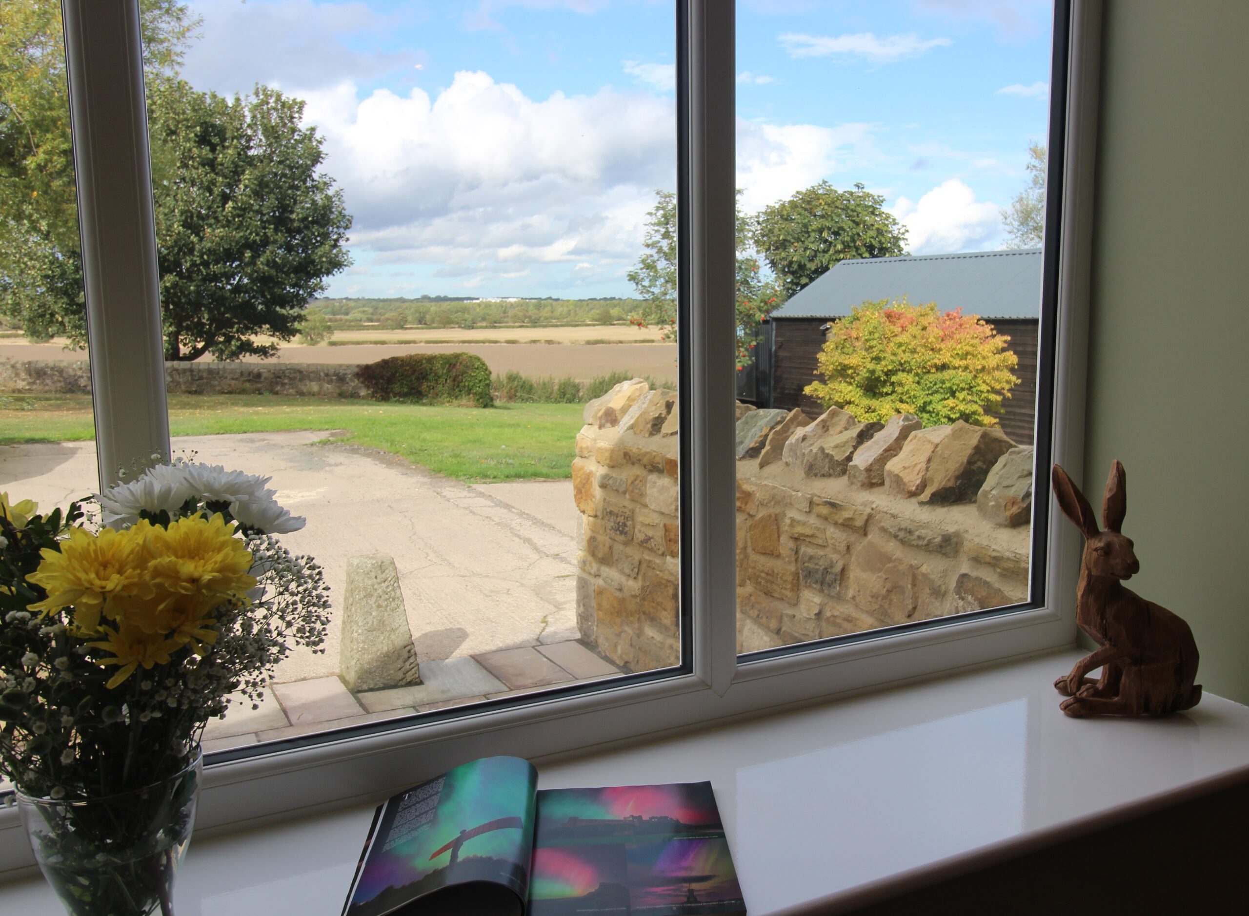 1 The Cartshed - Living 8